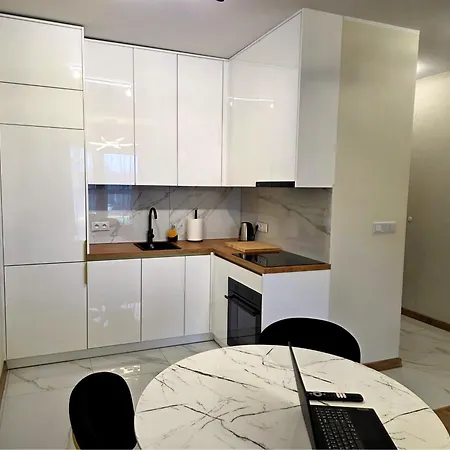 Tobaco - Apartamentylove, Garaz, Nowoczesny, Centrum, Balkon, Self Check - In, F-vat شقة وودج